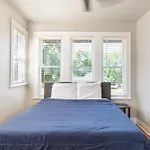 Luxurious 6 Bedroom Villa Near Downtown