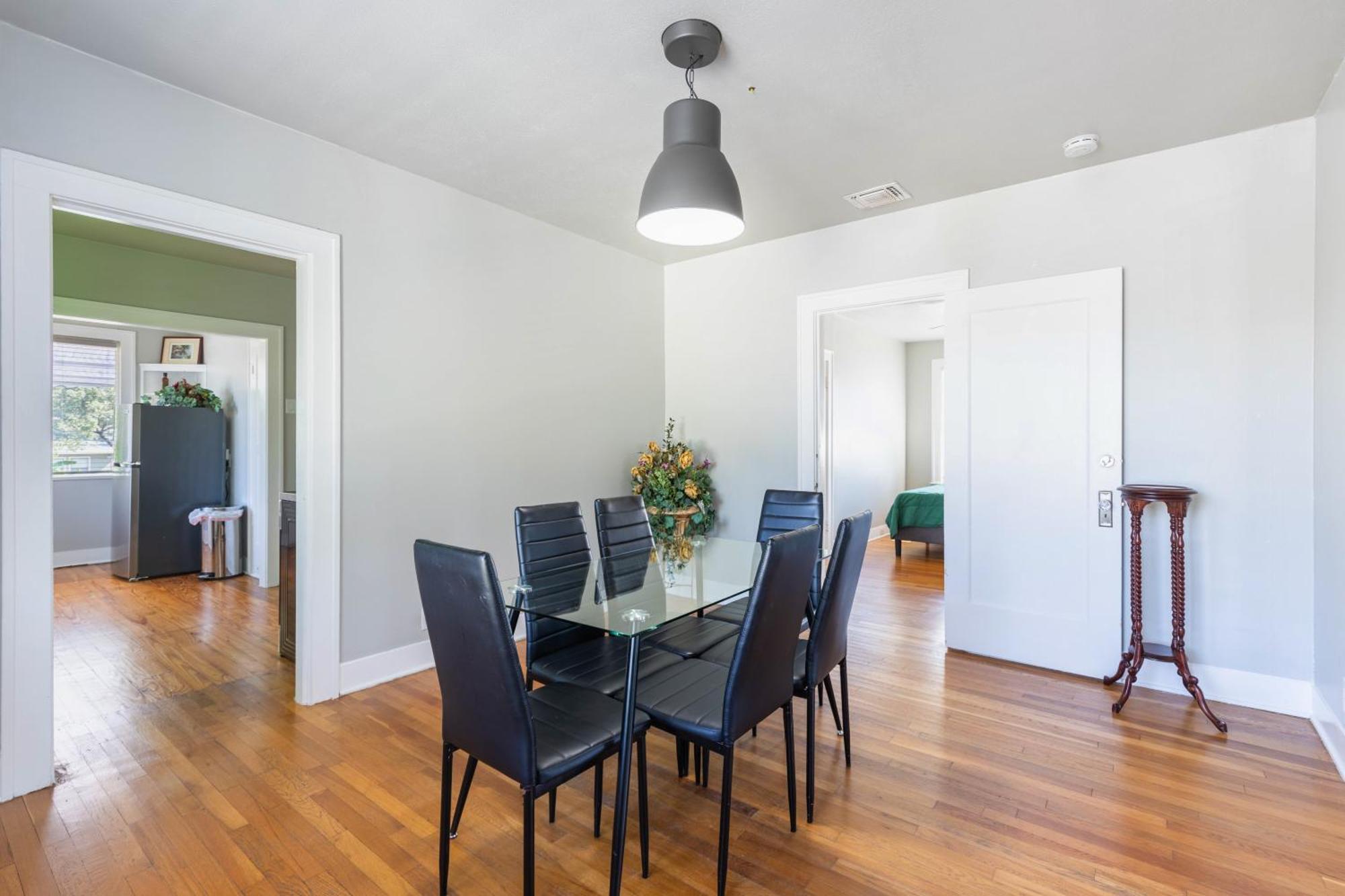 Villa Luxurious 6 Bedroom Near Downtown