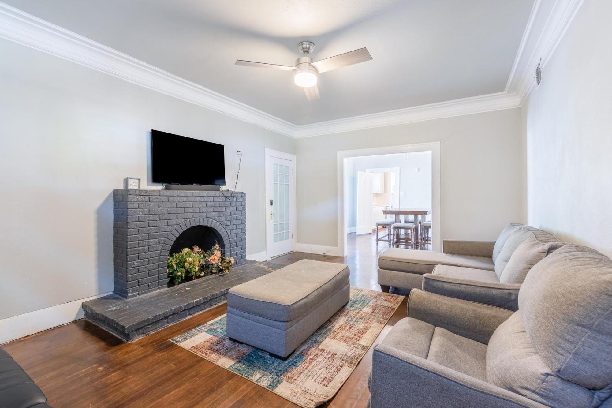 Villa Luxurious 6 Bedroom Near Downtown