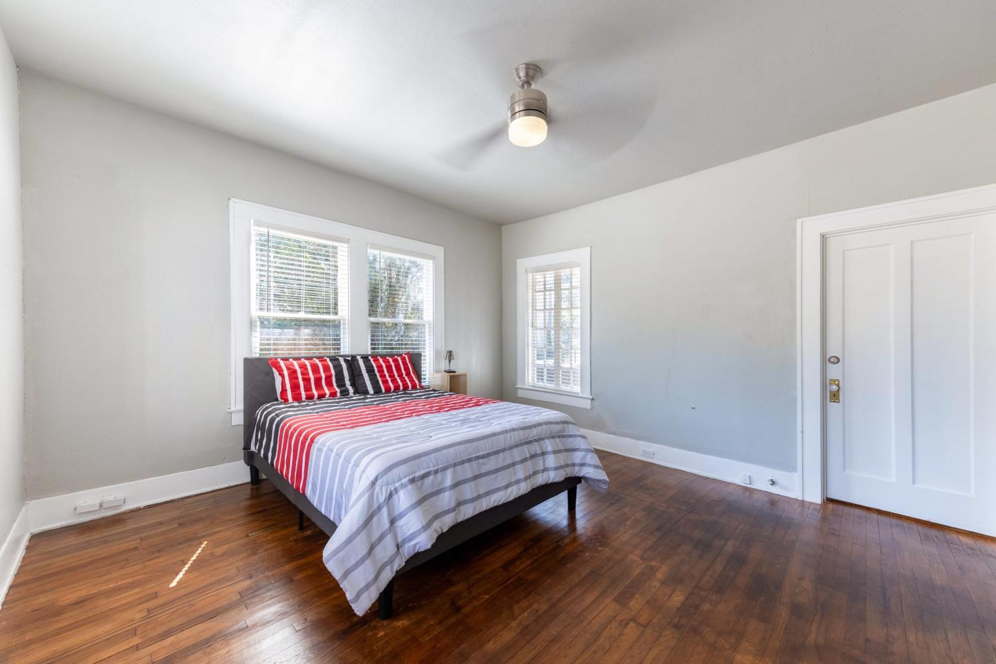 Villa Luxurious 6 Bedroom Near Downtown San Antonio
