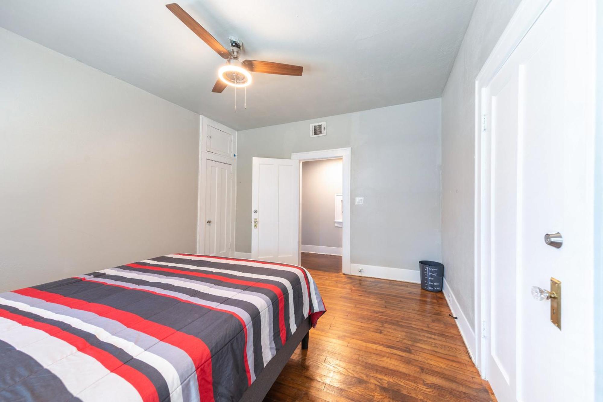 Luxurious 6 Bedroom Near Downtown San Antonio
